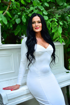 Femme ukrainienne célibataire larisa de kyiv avec Noirs cheveux, âge 47 photo-4