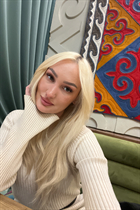 astana mariée larisa avec Blond cheveux, âge 33 photo-28
