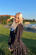 Pretty ukrainian lady uliana from paris with Blonde hair age 25 photo-8