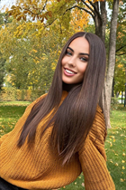 Dating a german girl varvara from berlin with Light Brown hair 20 years old photo-52