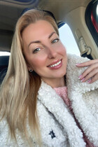 Perfect woman victoria from vienna with Blonde hair age 43 photo-11