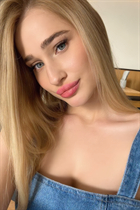 Jolie fille valeriia de richmond avec Blond cheveux, âge 26 photo-6