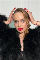 Femme célibataire ukrainienne viktoria de vinnitsa avec Blond cheveux, âge 25 photo-1