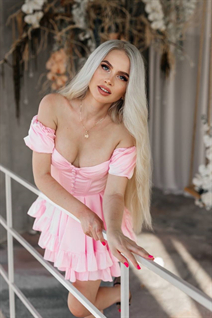 Mariée ukrainienne maria de kiev avec Blond cheveux, âge 33