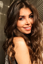 Dame ukrainienne yelyzaveta de kiev avec Brunette cheveux, âge 21 photo-17