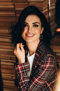Date fille ukrainienne tatiana de krivoy rog avec Brunette cheveux, âge 39