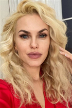 Ukrainian lady yliia from kyiv with Blonde hair age 34 photo-10