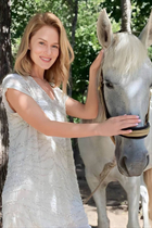 Mariée de barcelona olena avec Blond cheveux, âge 37 photo-4