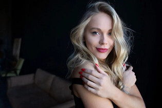 Mariée ukrainienne célibataire irina de kiev avec Chatain clairs cheveux, âge 31 photo-8