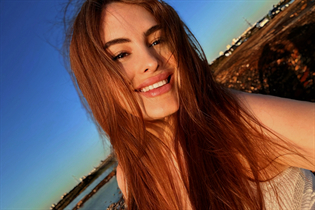 Dating a ukrainian girl olga from odessa with Auburn hair age 26 photo-8