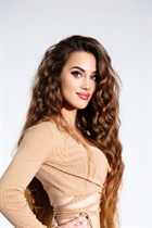 Hermosa mujer de Ucrania natalia de kyiv con pelo Marrón claro y edad 27 photo-1