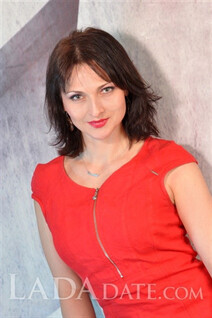 Global lady of Ukraine veronika from chuguev with Dark Brown hair age 49