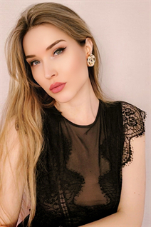 Ukrainian woman online evgeniya from kiev with Blonde hair age 32
