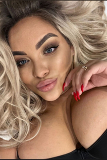 Russian bride online arina from moscow with Blonde hair age 27