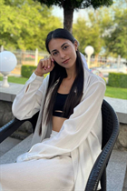 Beautiful wife from Ukraine halyna from zaporizhzhia with Dark Brown hair age 23 photo-5
