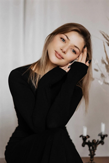 Beautiful wife from Ukraine tetiana from lviv with Blonde hair age 30