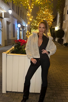 Bride from madrid vanessa with Blonde hair age 47 photo-11