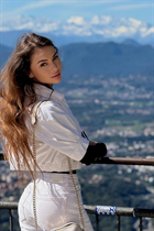 Beautiful woman of ukrainian anastasia from kyiv with Light Brown hair age 25 photo-3
