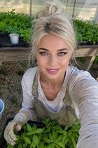 Jolie fille tatiana de urdorf avec Blond cheveux, âge 54 photo-31