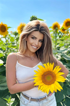 Dating a german woman tatiana from berlin with Light Brown hair 27 years old photo-10