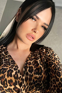 Dating a ukrainian woman vladislava from khmelnytskyi with Dark Brown hair age 31