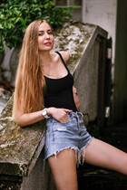 Belle fille ukrainienne anna de dnepr avec Chatain clairs cheveux, âge 37 photo-2