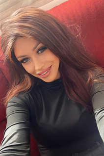 Femme ukrainienne aleksandra de cherkassy avec Brunette cheveux, âge 28