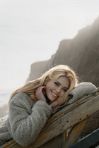 Novia de odessa yana con pelo Rubio y edad 31 photo-5