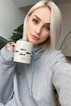 Pretty girl irina from london with Blonde hair age 35 photo-20