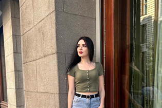 Pretty girl darya from warsaw with Black hair age 25 photo-14