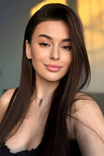 Single ukrainian girl victoriia from lviv with Light Brown hair age 20 photo-3