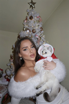 Romanian woman smaranda from bucharest with Dark Brown hair 27 years old photo-15