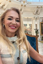 Mariée de nice angelica avec Blond cheveux, âge 48 photo-2