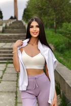 Dating a ukrainian girl alina from kharkov with Dark Brown hair age 28 photo-3