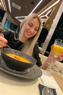 Pretty Ukrainian woman nadiia from krivoy rog with Blonde hair age 35