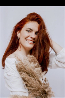 Date ukrainian dariia from bucha with Red hair age 25