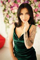 Gorgeous Ukrainian bride yulia from kiev with Dark Brown hair age 31 photo-10