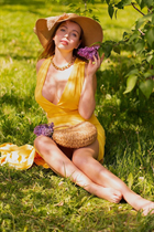 Femme ukrainienne pour sortir avec arina de odesa avec Chatain clairs cheveux, âge 38 photo-40