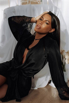 Beautiful Ukrainian woman khrystyna from zaporozhye with Dark Brown hair age 30 photo-5