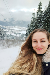 Novia de krakow elena con pelo Marrón claro y edad 43