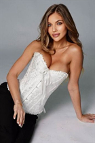 Dating a romanian woman renata from bucharest with Blonde hair 26 years old photo-3
