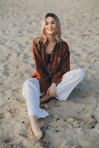 Novia de madrid natalia con pelo Rubio y edad 39 photo-3