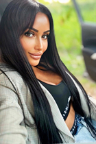 Rencontre femme ukrainienne elena de kharkov avec Noirs cheveux, age 37 photo-2