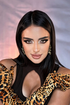 Dame moldave marina de chisinau avec Noirs cheveux, âge 27 photo-18