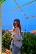 florida bride bogdana with Light Brown hair age 23 photo-6