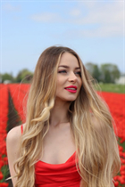 almere mariée veronica avec Blond cheveux, âge 31 photo-30