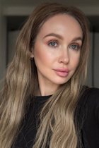 Sortir avec une femme allemande anastasia de hannover avec Blond cheveux 41 ans photo-8