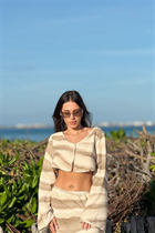 Beautiful woman of Ukraine dariia from kiev with Light Brown hair age 33 photo-1