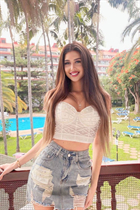 Beautiful woman of ukrainian daryna from kiev with Dark Brown hair age 21 photo-7