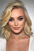 Femme parfaite victoria de krakow avec Blond cheveux, âge 25 photo-3
